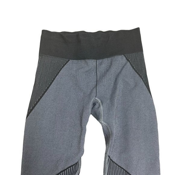 Athleta‎ Womens Size Small Gray Black Flurry Base Layer Tight Leggings - Picture 2 of 8